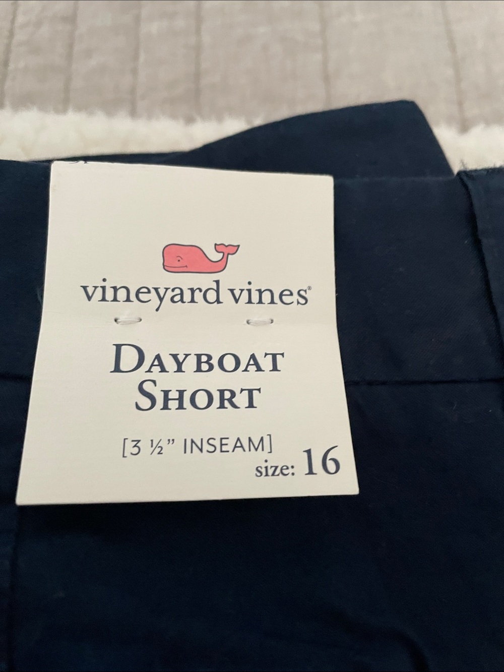 Vineyard Vines Women's Navy Flat-Front Dayboat Shorts - Picture 4 of 4